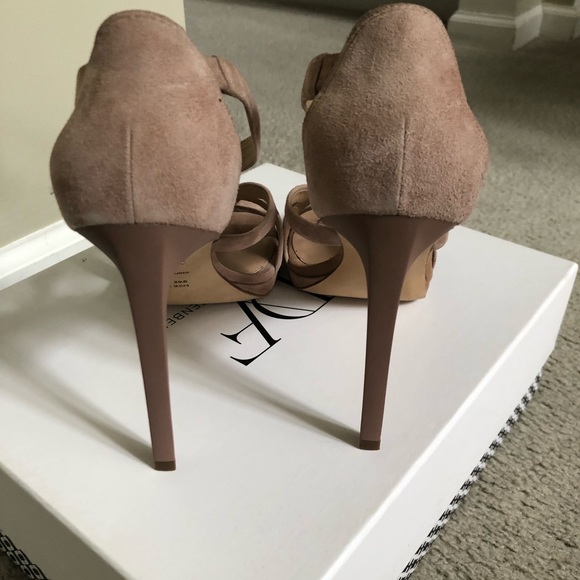 Diane von Furstenberg - Picture 4 of 6